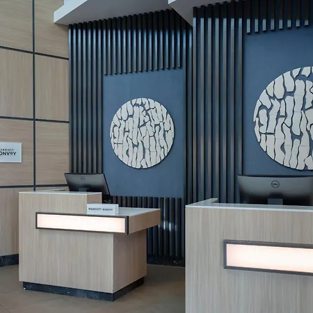 Courtyard By Marriott Hotel 4*